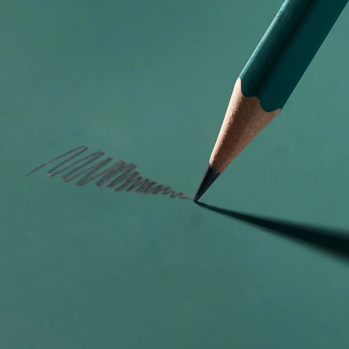 Blackwing Matte Green Set of 12 Pencils - Image 3