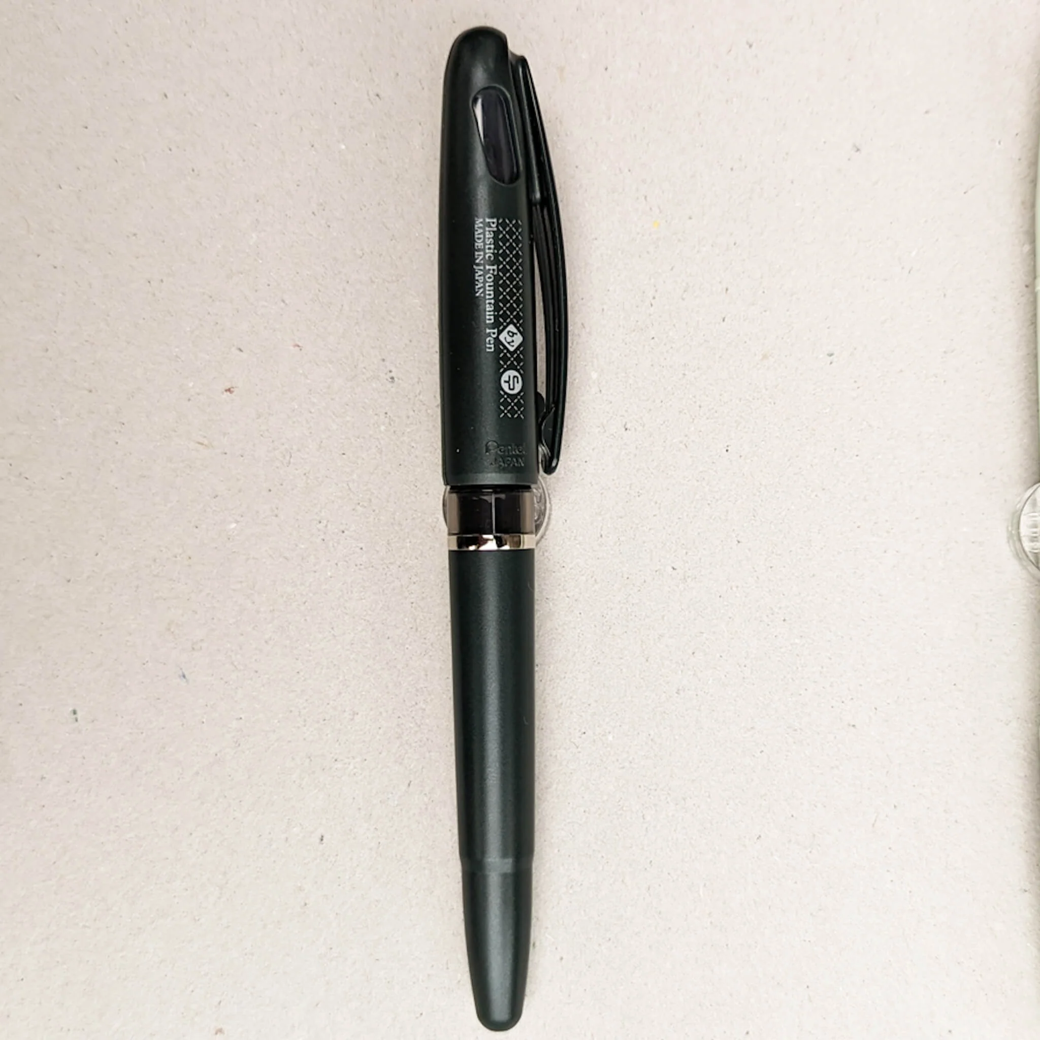 Craft Design Technology Tradio Plastic Fountain Pen - Image 5