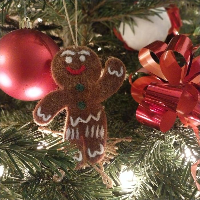 Gingerbread Man Christmas Tree Hanging Decoration - Image 2