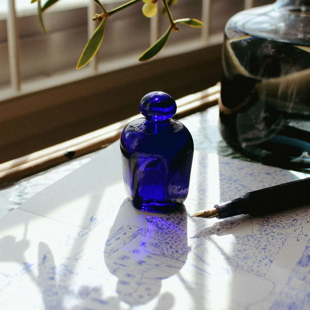 Hightide Attache Recycled Glass Paperweight - Image 13
