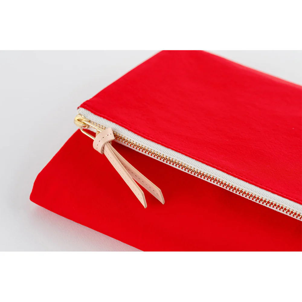 Hobonichi A5 Cousin Cover - Tragen - Red - Image 2