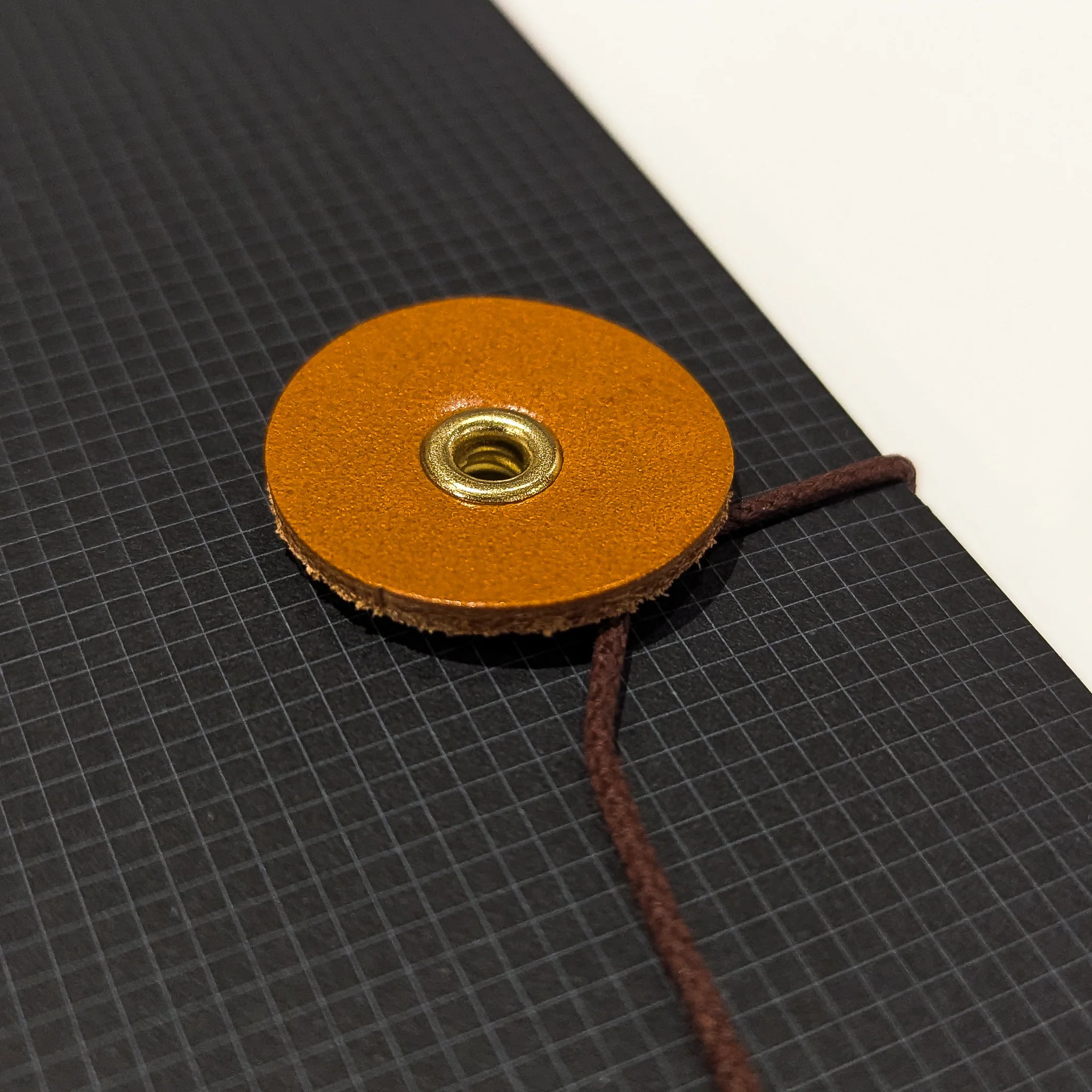 Kleid String Tie Square Notebook Black - Image 2