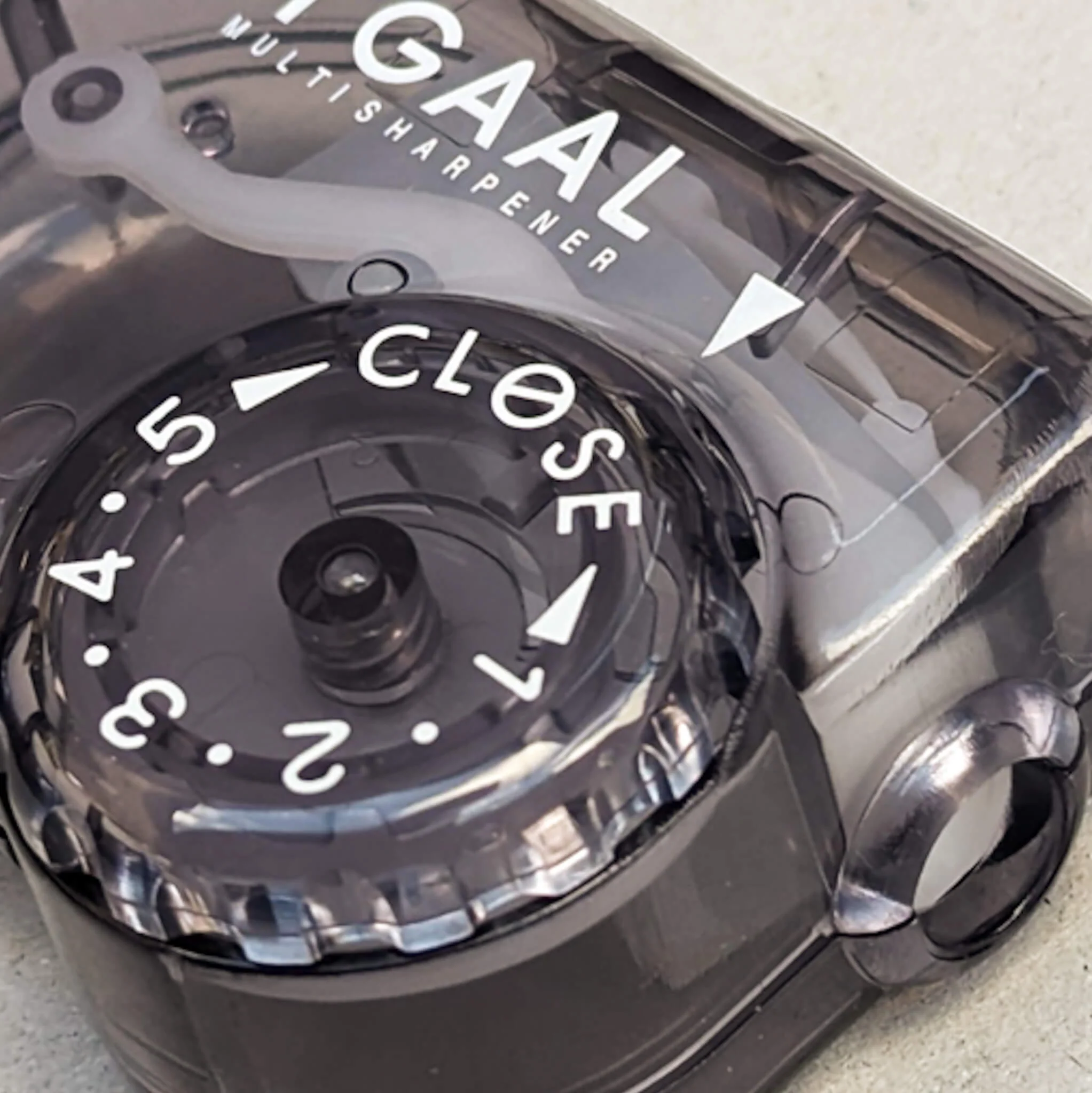 Kutsuwa T'Gaal Adjustable Angle Black Pencil Sharpener - Image 2