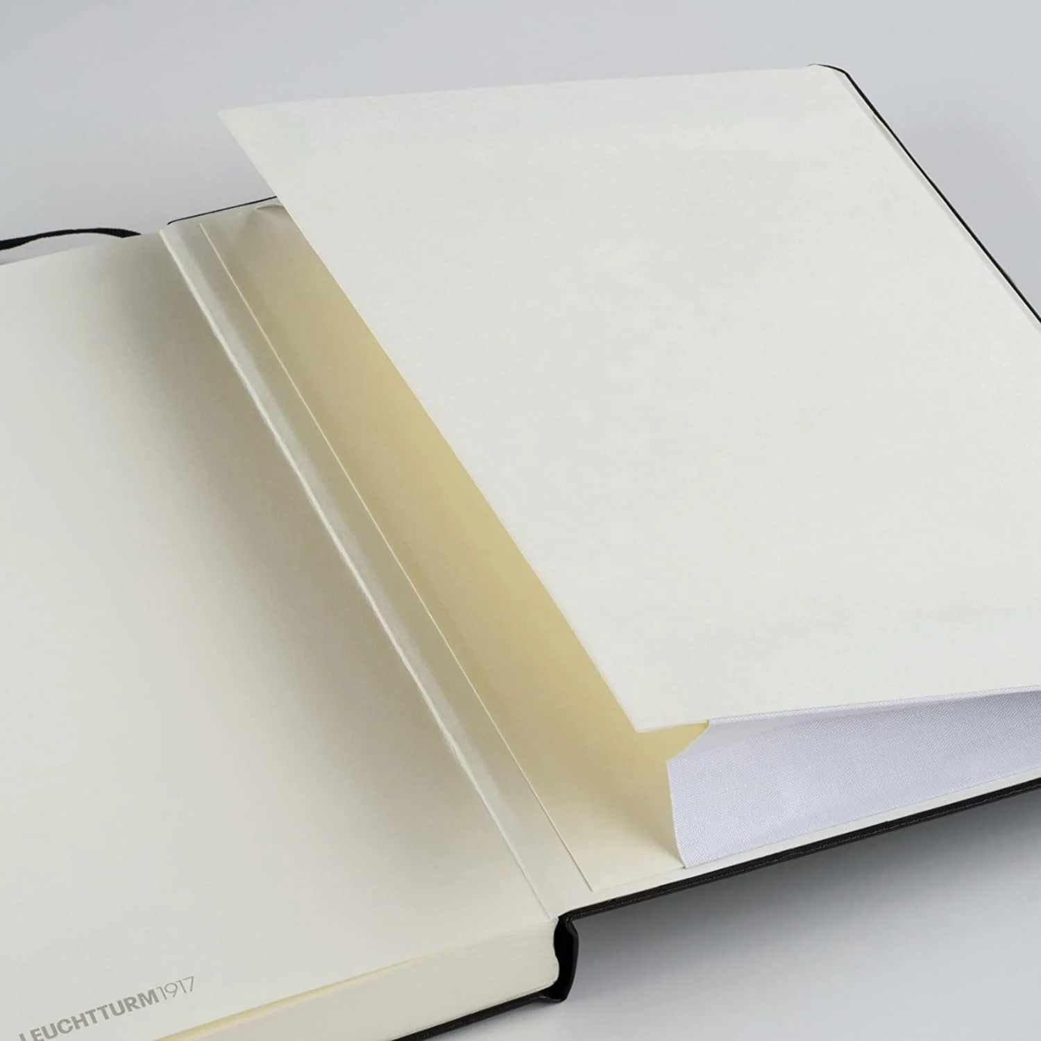 Leuchtturm 1917 B5 Hardcover Notebook Ruled Various Colours - Image 5