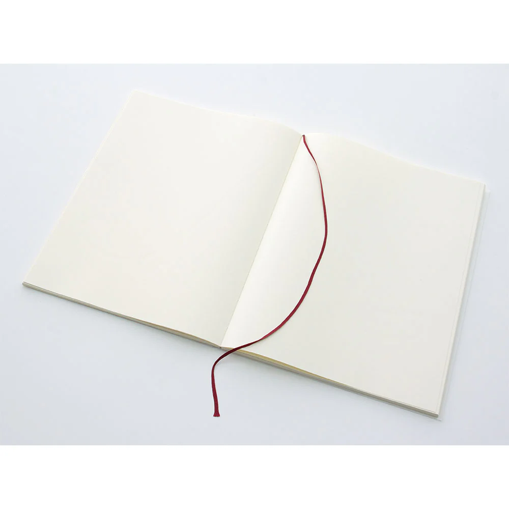 Midori MD A4 Blank Notebook - Image 3