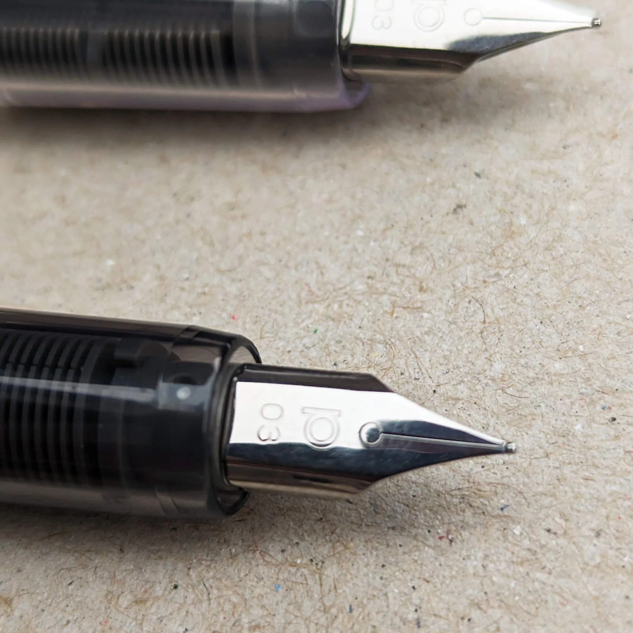 Platinum Plaisir Fountain Pen Fine Nib - Image 5
