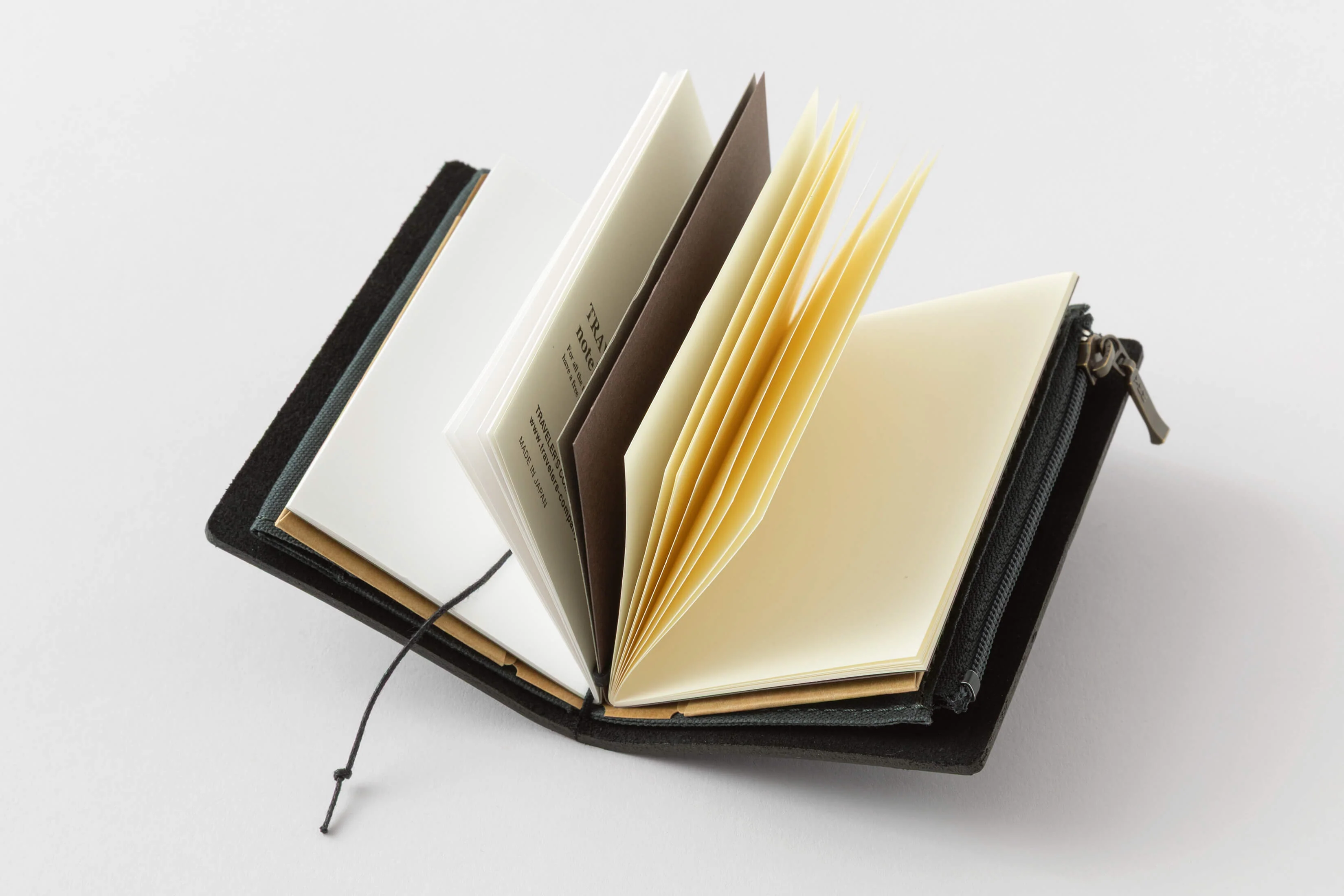 TRAVELER'S COMPANY 20th Anniversary Card Sized Notebook Set - Black - Image 3