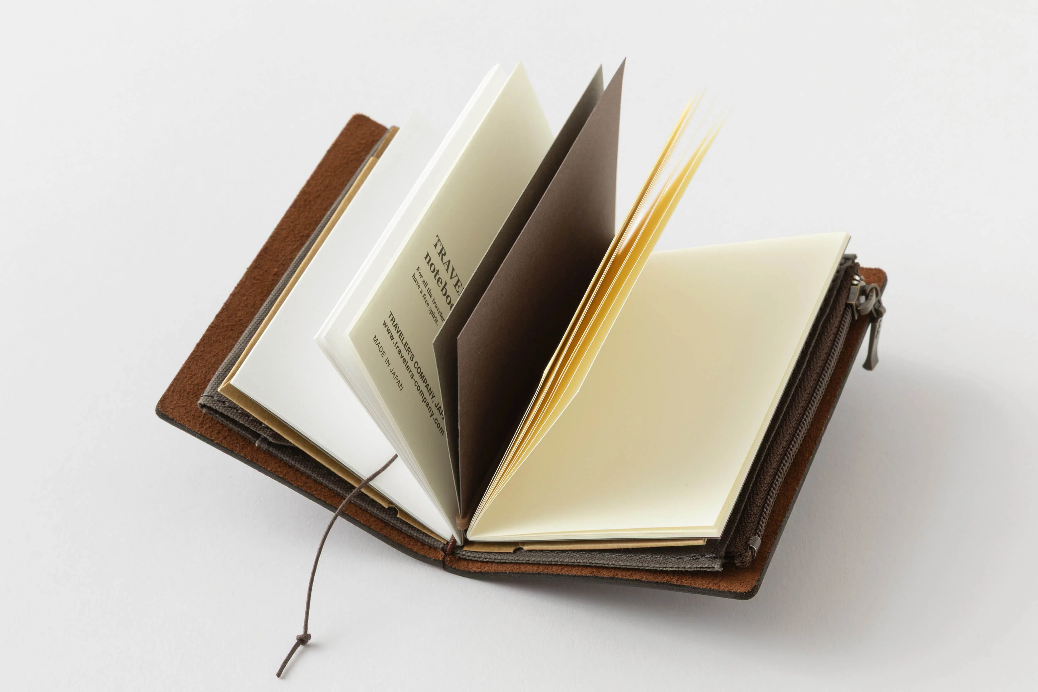 TRAVELER'S COMPANY 20th Anniversary Card Sized Notebook Set - Brown - Image 12