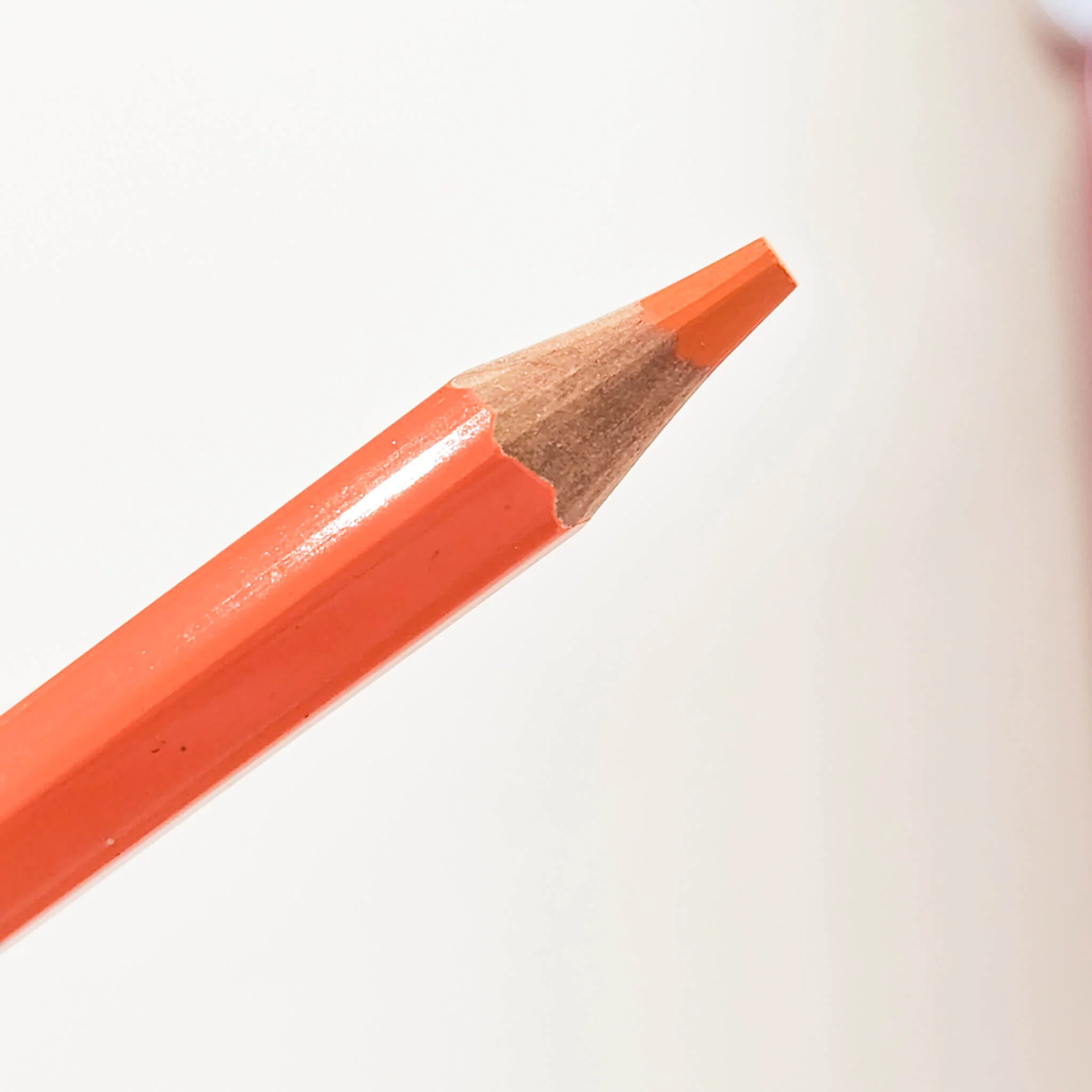 Uni Watercolor Pencils Tin of 12 - Image 4