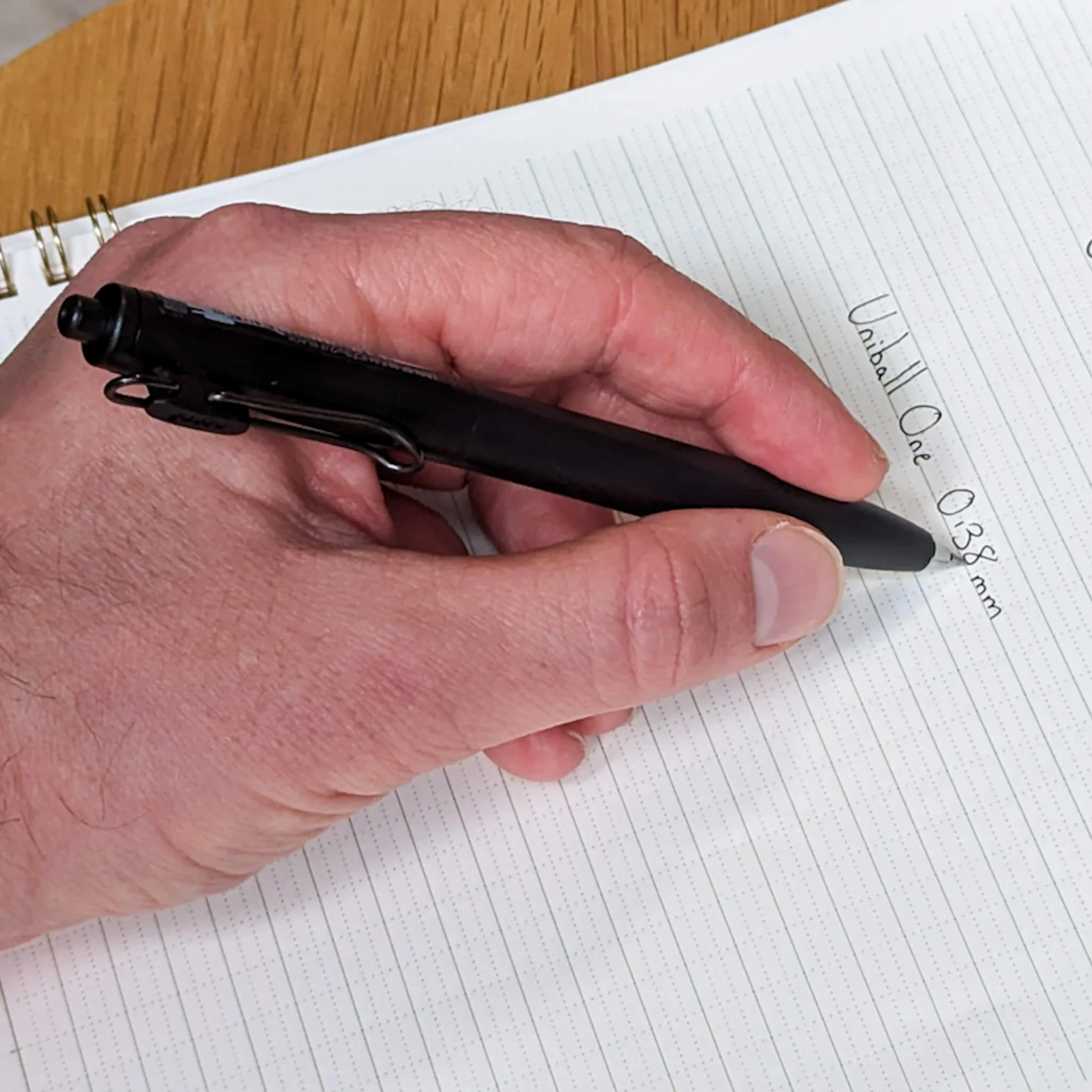 Uniball One F 0.38mm Gel Pen Black - Image 3